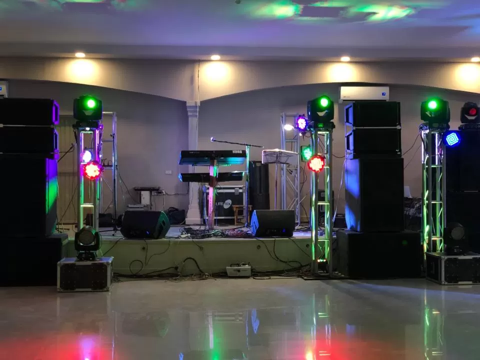 Estructuras y Pantallas LED